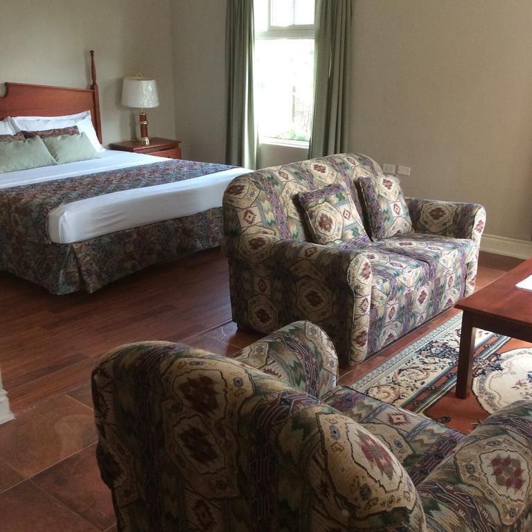 Guest House Villa Mishkan Runaway Bay Room photo