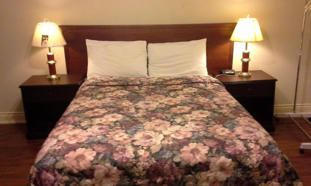 Guest House Villa Mishkan Runaway Bay Room photo